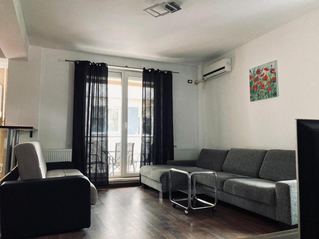 Апартаменти Apartament Edy Ефоріє-Норд Екстер'єр фото